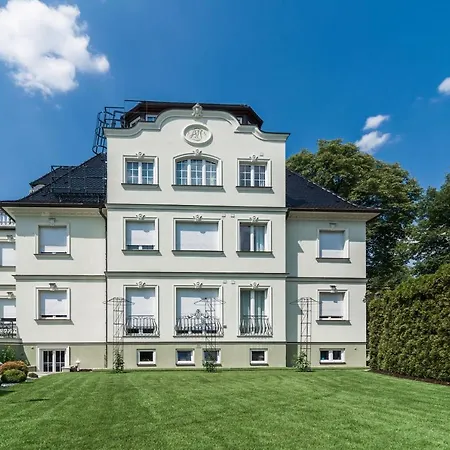 Hotel Villa am Waldschlösschen-3